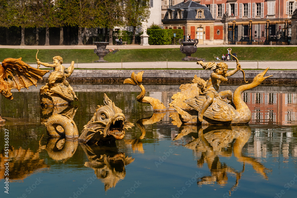 Obraz na płótnie Ogrody pałacu Wersalskiego - Paryż, Francja w salonie