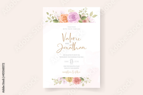 Beautiful wedding invitation card template with rose and leaf decoration © CLton