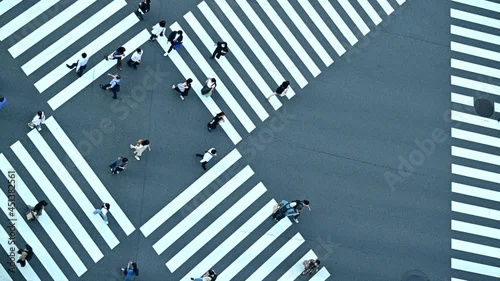 東京・銀座の交差点