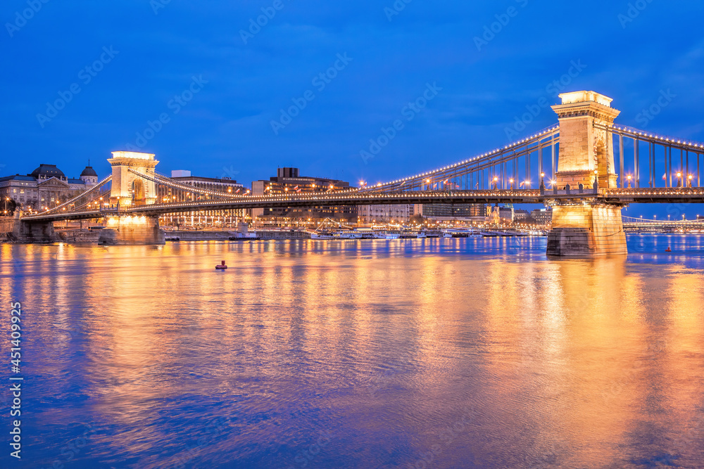 Badapest with famous chain bridge in the evening, Hungary Badapest with famous chain bridge in the evening, Hungary