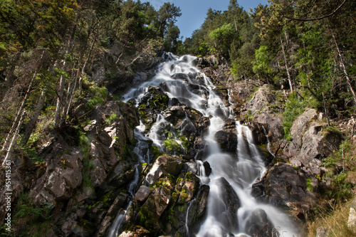Fototapeta Naklejka Na Ścianę i Meble -  La cascada de Gerber