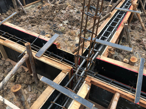фотографія making footing house with steel and wood