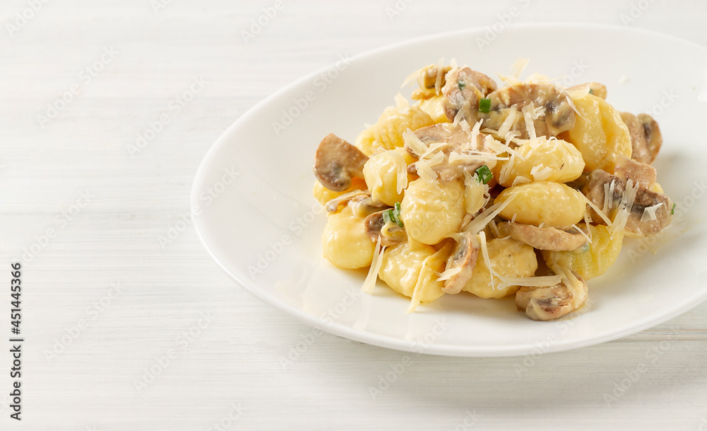 Gnocchi with mushrooms, in cream sauce, Italian dish, horizontal, no people, selective focus, Gnocchi with mushrooms, in cream sauce, Italian dish, horizontal, no people, selective focus,