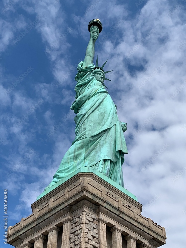 Fototapeta premium statue of liberty city