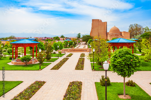 Dorus Saodat Jahangir Mausoleum, Ak Saray Park photo