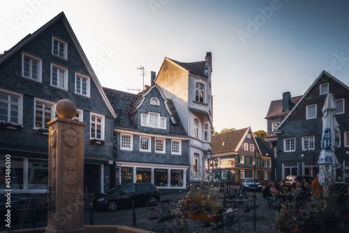 Solingen in Nordrhein-Westfalen im Sommer, Kleinstadt in Deutschland