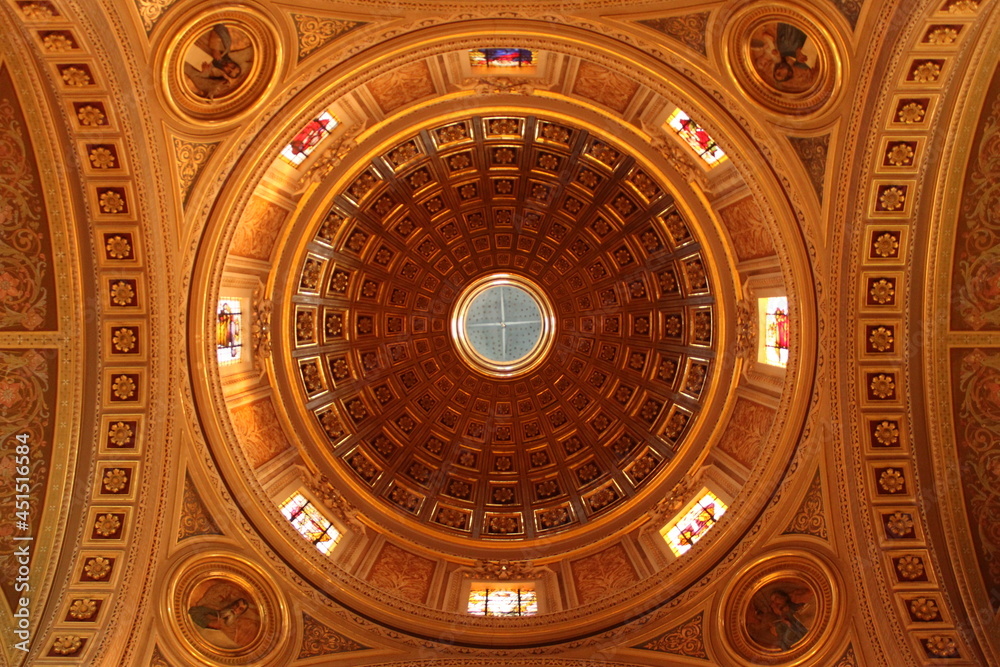 Obraz premium Cúpula catedral.