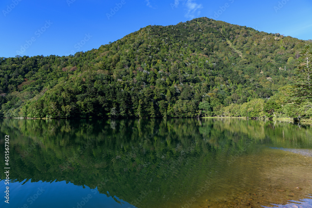 朝の湯ノ湖