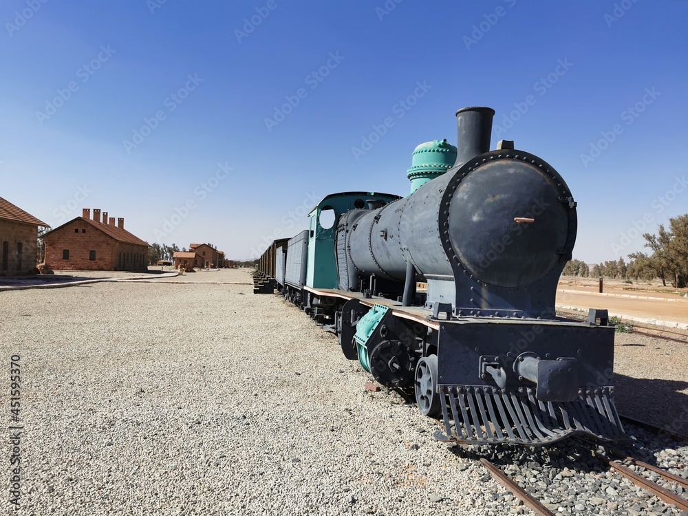 Obraz premium old steam train Mada'in Salih