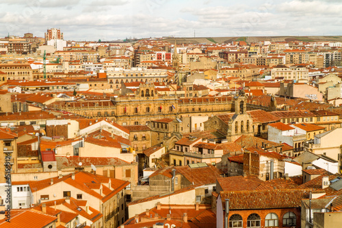 Panoramica, Paisaje, Vista o Skyline en la ciudad de Salamanca, comunidad autonoma de Castilla y Leon, pais de España o Spain photo