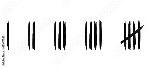 Five black tally counting marks. Cartoon brush stroke lijn pattern. Flat vector. Tally strokes. Lines symbol countings. Green  red  orange lines counting to 5.