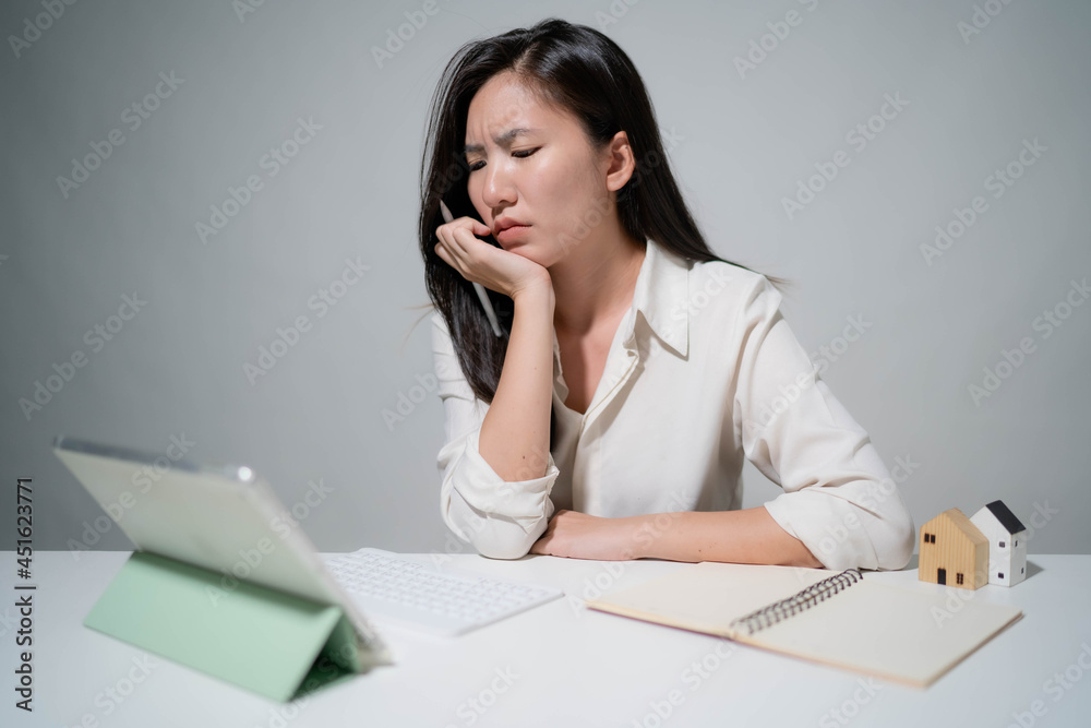 Asia woman Start up for Business Online. People with online shopping SME entrepreneur or freelance working concept. Banner size Asia woman Start up for Business Online. People with online shopping SME entrepreneur or freelance working concept. Banner size