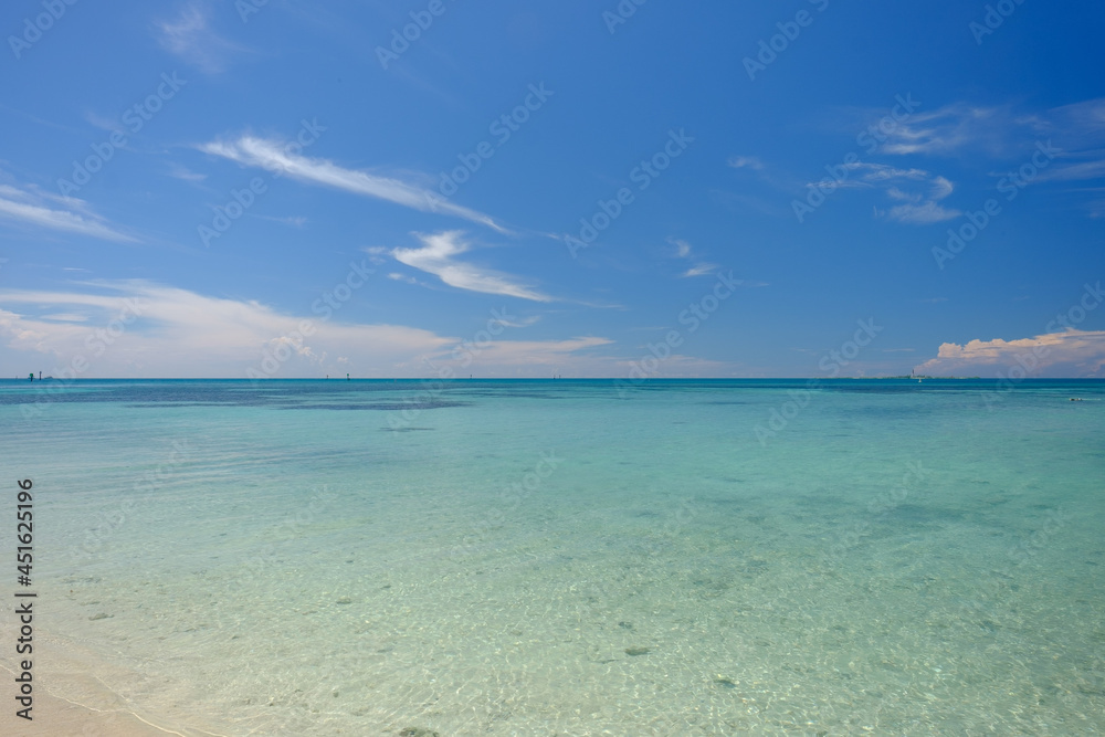 The crystal clear and shallow waters on the islands of the tropical Dry tortugas