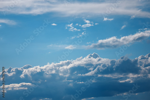 Fototapeta Naklejka Na Ścianę i Meble -  White clouds on blue sky. Natural cloudscape background.