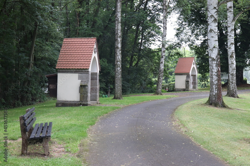 Kreuzweg in Ungedanken. Büraberg Pilgerweg. Kreuzweg in Ungedanken. Büraberg Pilgerweg.