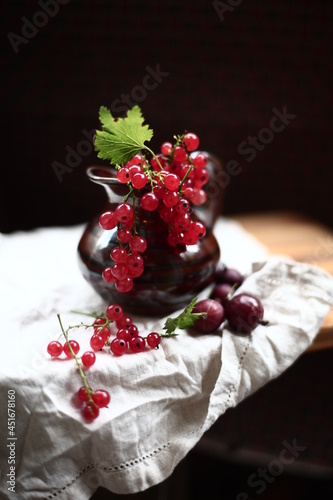 Photo still life with currant berries