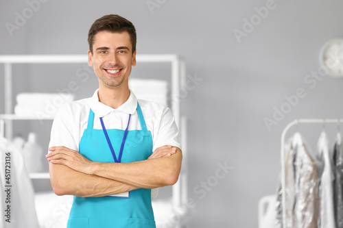 Male worker in modern dry-c...
