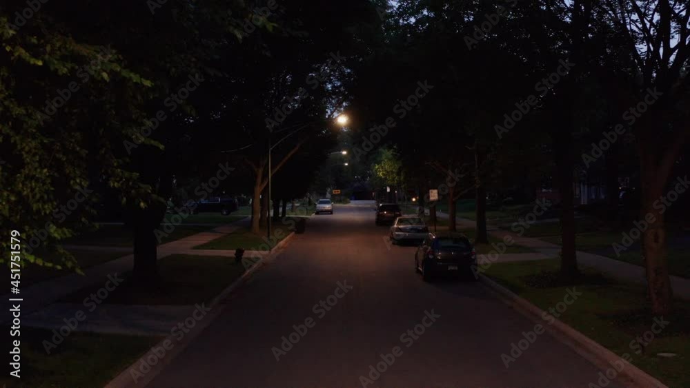 Establishing Shot of a Typical American Suburban Street View - Dolly Shot Establishing Shot of a Typical American Suburban Street View - Dolly Shot