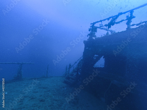 Wreck diving at Haven Wreck in the gulf of genova © Niklas