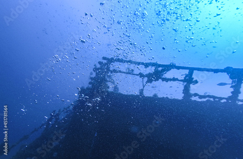 Wreck diving at Haven Wreck in the gulf of genova photo