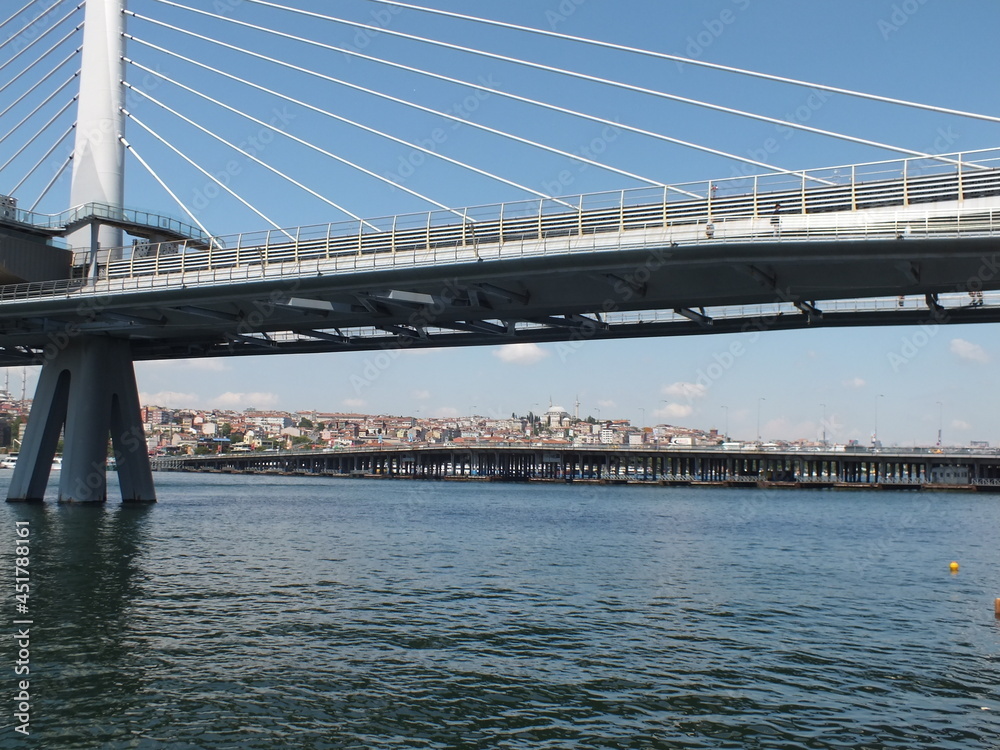 Fototapeta premium bridge over the sea