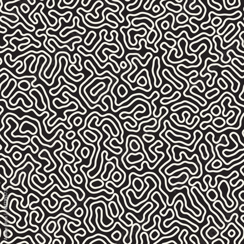Vector seamless trendy pattern. Monochrome organic shapes texture. Abstract rounded lines stylish background. © Samolevsky