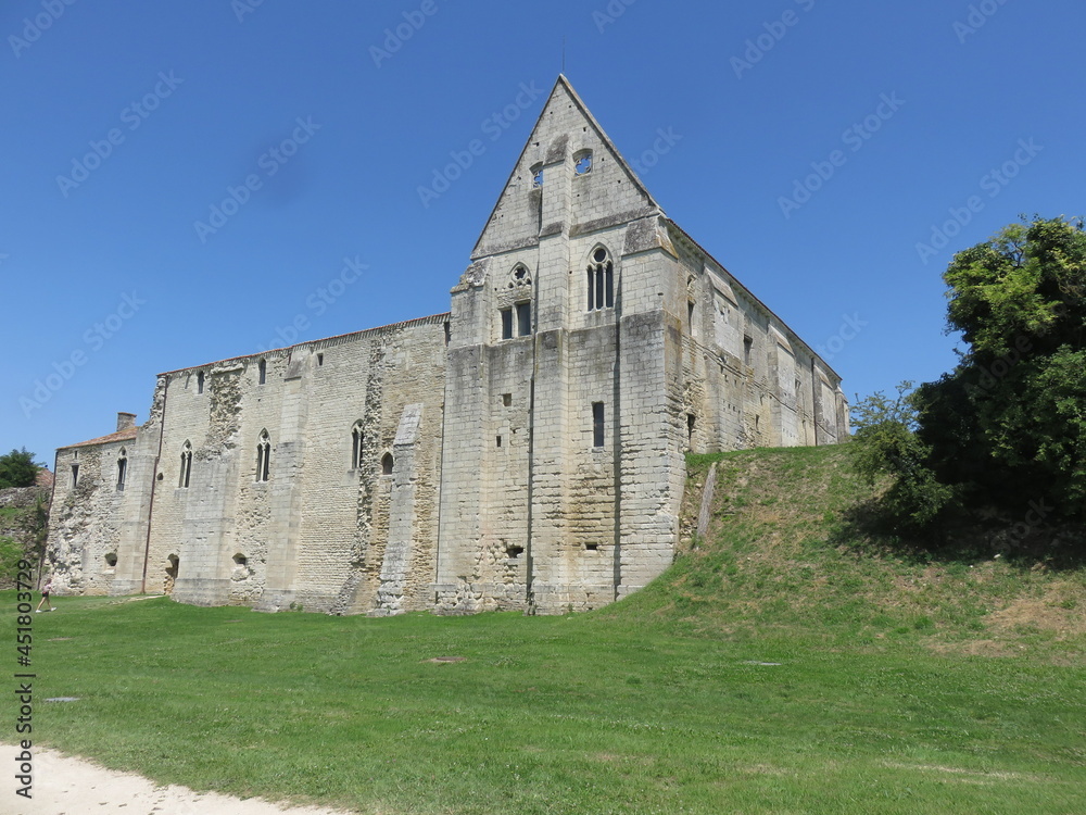 Abbaye de Maillezais, Vendée, Marais Poitevin, Centre val de Loire, France.