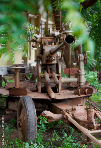 Old Russian Anti-Aircraft cannon. Mod. 1939 (61-K).