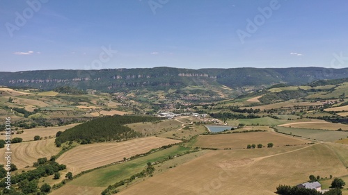 Survol de l'Aveyron à Millau et du plateau du Larzac