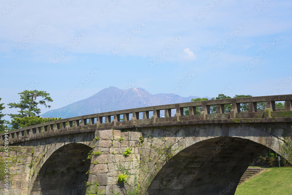 Fototapeta premium 鹿児島市石橋記念公園の高麗橋 