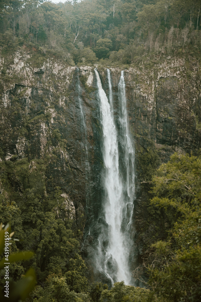 Fototapeta premium Ellenborough Falls beautiful waterfall landscape NSW Australia.