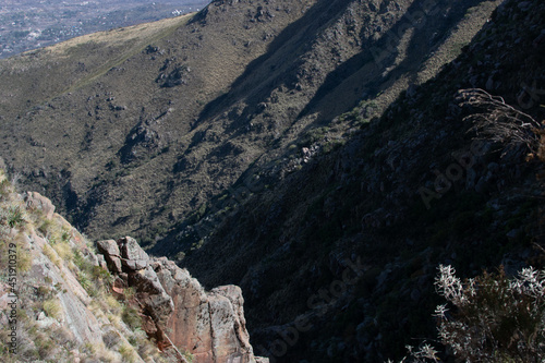 CERRO O MONTAÑA 