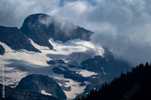 Melting glacier and snow in the summer in the Alps © Mike Workman