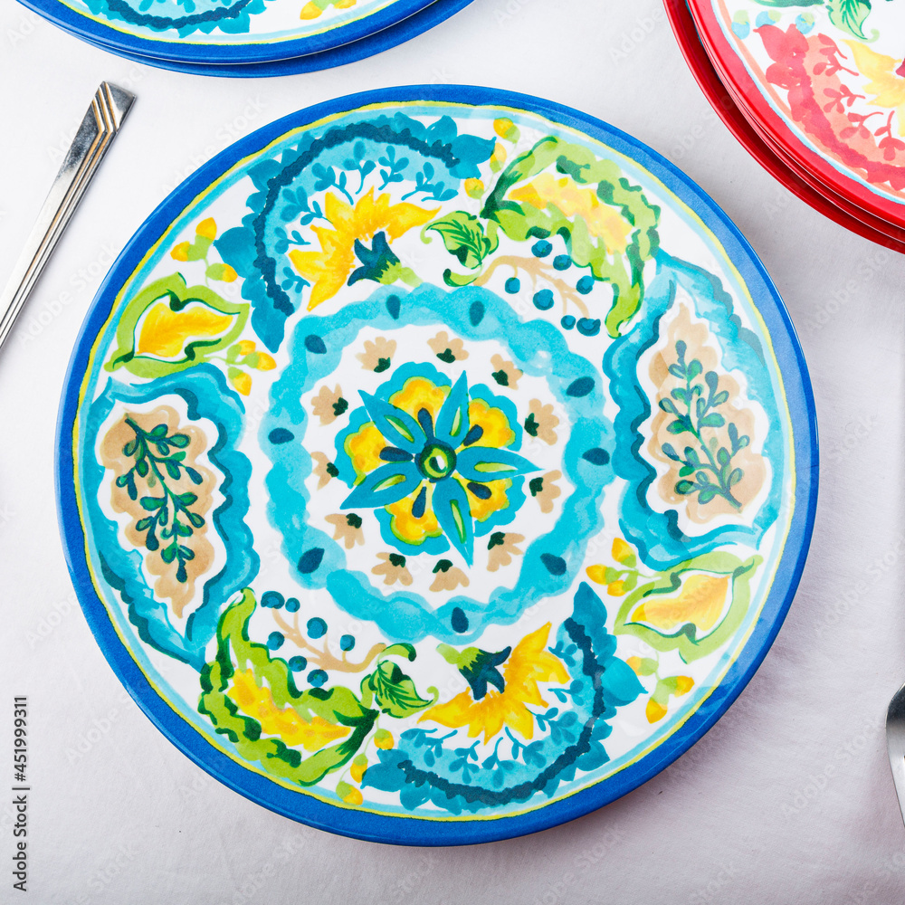 Naklejka premium food plate top view on clear background