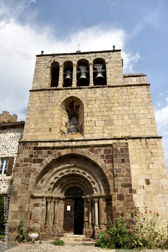 église Saint6pierre à Arlempdes (Haute-loire)