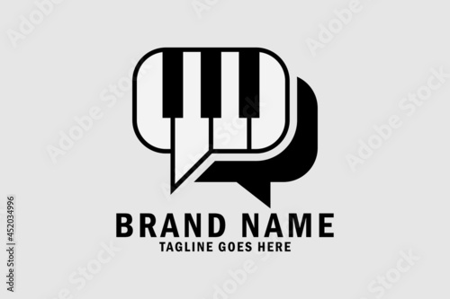 piano chat messenger logo