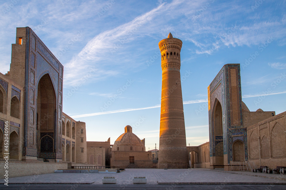 Poi Kalon Mosque and Minaret, in Bukhara, Uzbekistan.