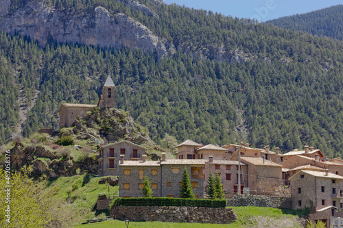 Josa del Cadi village photo
