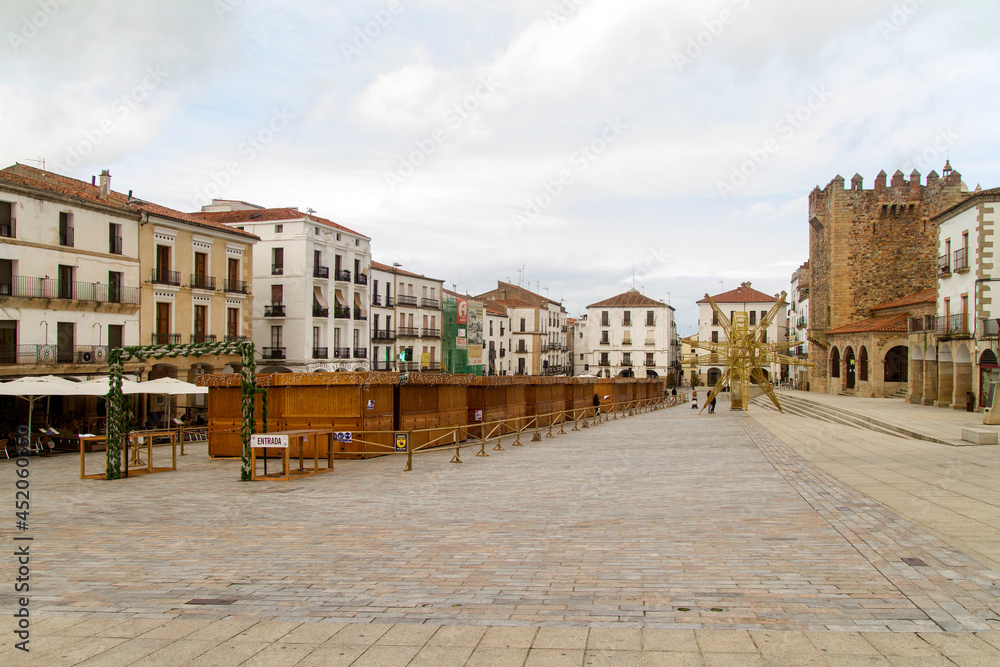 Obraz premium Torre Bujaco en la ciudad de Caceres, comunidad autonoma de Extremadura, pais de España o Spain