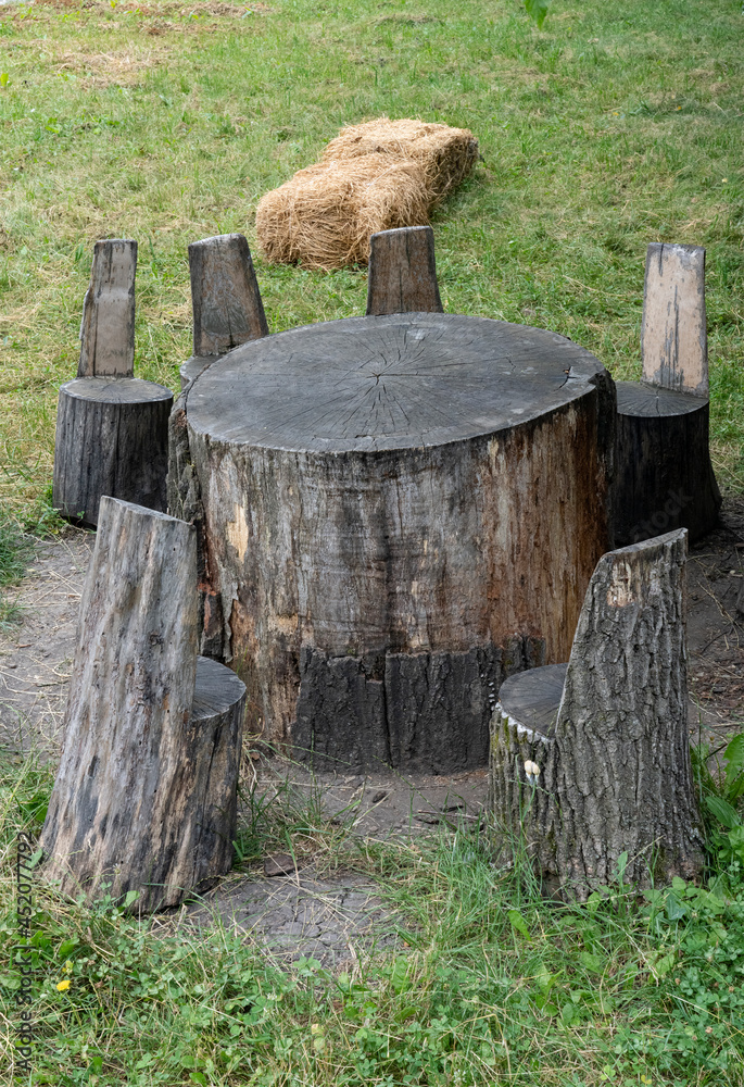 The rest area is made from solid tree trunks. Beautiful and environmentally friendly chairs and table The rest area is made from solid tree trunks. Beautiful and environmentally friendly chairs and table