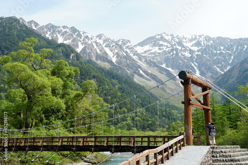 上高地 穂高連邦をハイキング。　入口の河童橋、大自然の中に。