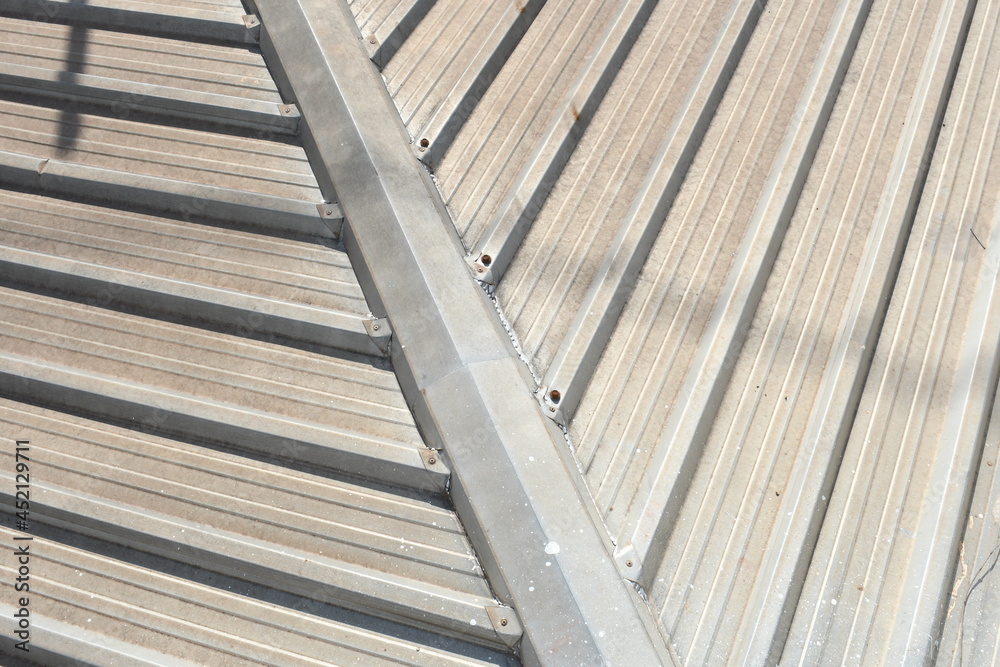 Obraz premium close up of a gray steel aluminium roof abstract pattern background