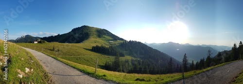 Berge Panorama Sonnenuntergang Alpen Natur Wandern Alpenvorland Aussicht Weitsicht Almwiesen Weiden Wald