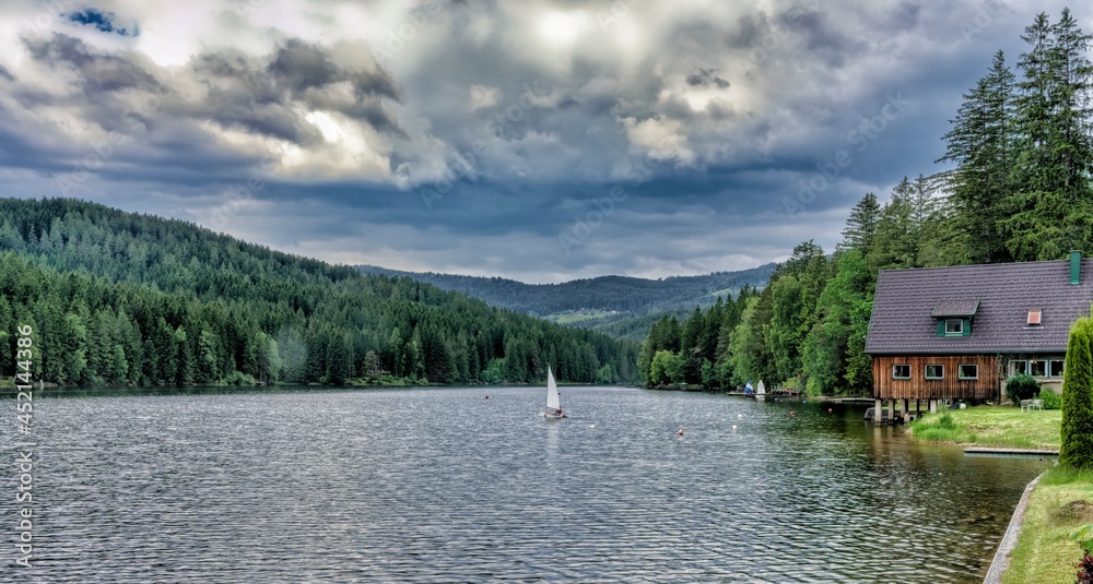 Pack Reservoir with a sailing boat