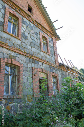 Manor house in Starinki early 20th century