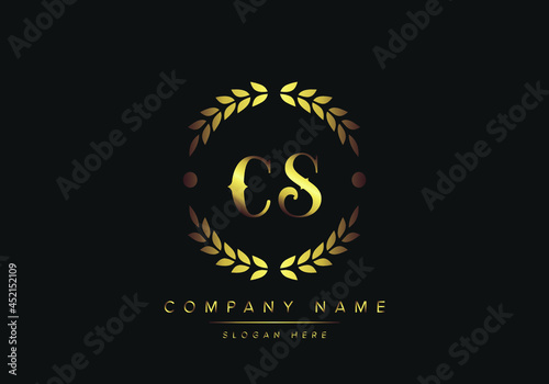 letters CS monogram logo, gold color, luxury style, Vector Illustration