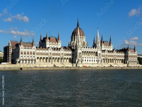 hungarian parliament building