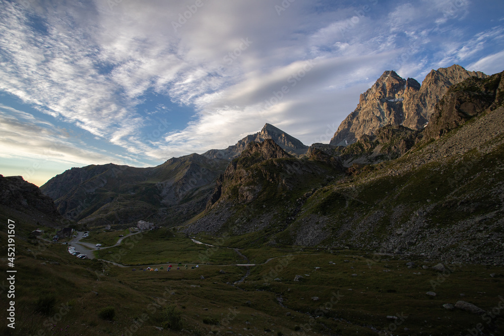 Il monviso poco sopra pian del re, ottima meta per trekker ed escursionisti