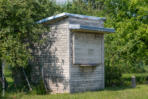 Old closed kiosk at a high level of unemployment. Bankrupt, pandemic photo