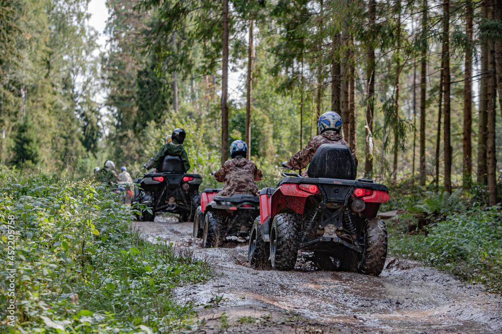 Obraz premium Offroad Buggy / ATV Driving / Extreme Helmet Driving / Dirt, Thickets, Jungle